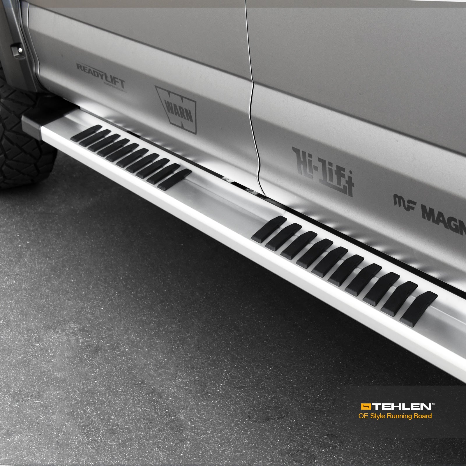 2009-2022 Dodge Ram 1500 Quad/Extended Cab Running Boards - Polished Aluminum OE Style