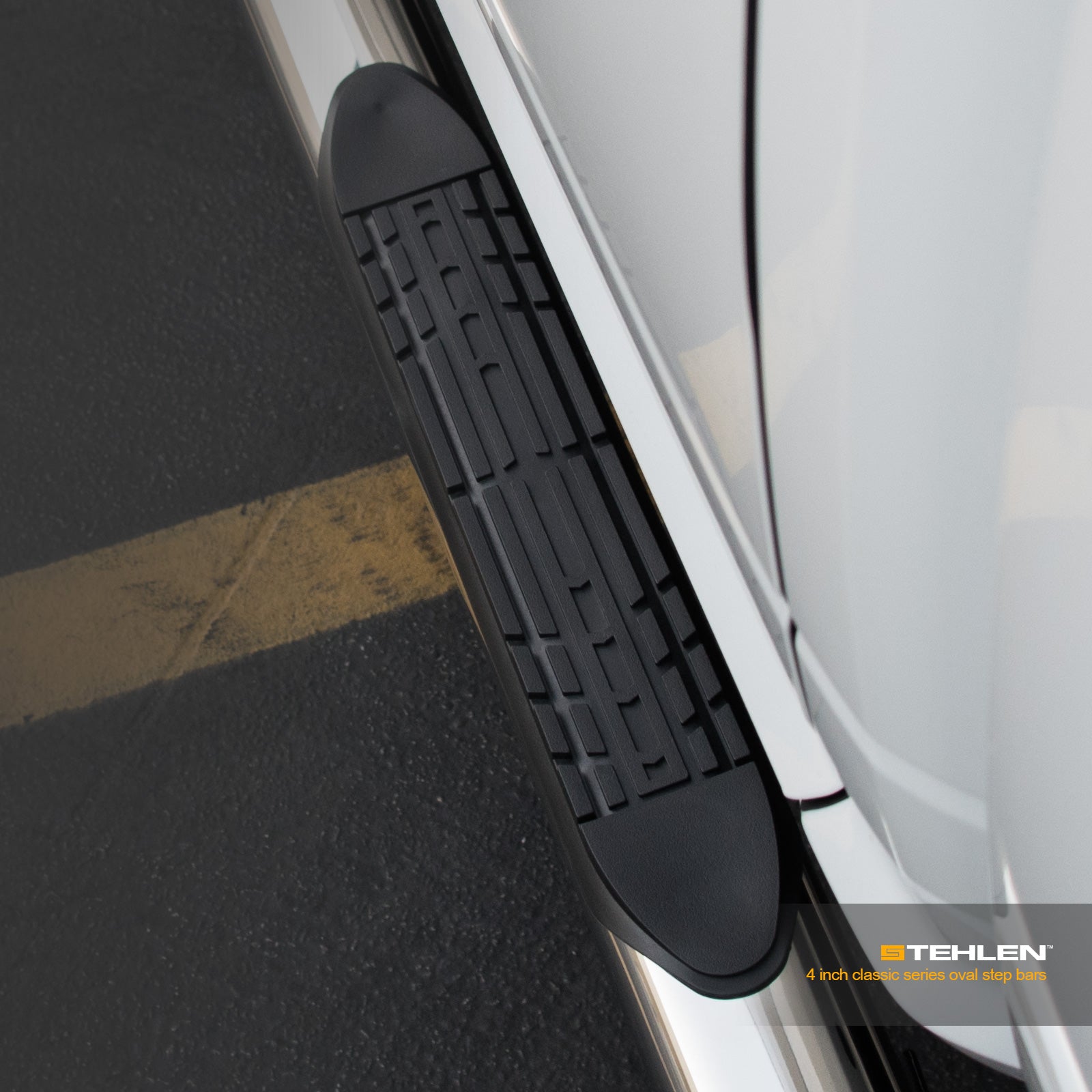 2017-2022 Ford Super Duty Crew Cab 4" Side Step Bars - Matte Black